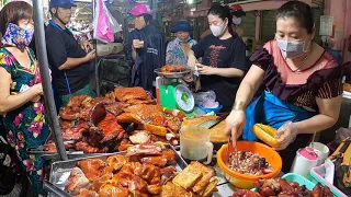 Tiệm heo quay Kim Mai đông khách lạ lùng khi trời mưa I Heo Quay Kim Mai