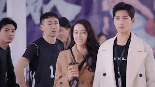 Jingjing attracted all men as soon as she appeared. They even forgot to play basketball