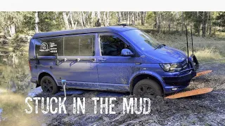 VW T6 4motion (bogged to the armpits)