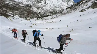 Ski touring mission to Collada del Hortell above Arcalis