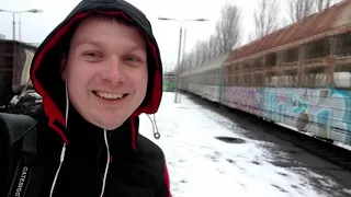 КЛАДБИЩЕ СТАРЫХ ВАГОНОВ. ЗАБРАЛИСЬ В СТАРЫЙ ТОВАРНЯК. УРБАНИСТИК - VLOG