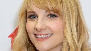 La Verdad Oculta De Melissa Rauch De The Big Bang Theory