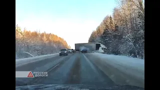 Фуру занесло на встречку прям в легковушку: Момент ДТП в Чувашии