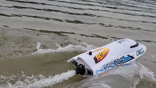 Pro Boat Jet Jam first runs and our impressions of this unique R/C boat