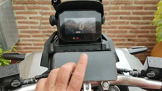 Funcionamiento de piñas y App RoadSync, en Honda ADV 350.