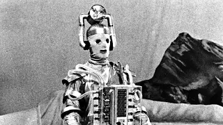 REACTION: FIRST CYBERMAN IN DOCTOR WHO || S4E5