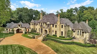 Tour of a luxury home in Missouri. Mega mansion for $ 5,400,000.