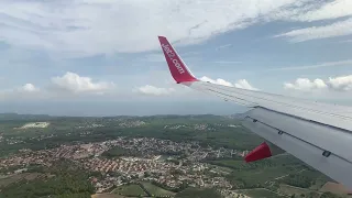 Onboard Jet2 Boeing 737-8 (G-GDFX) Landing into Reus Airport, Spain