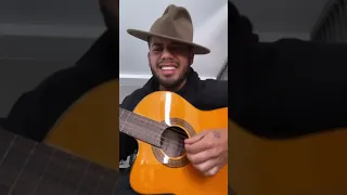 Zé Felipe Cantando Senta Danada