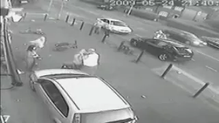 Gun thug caught on CCTV