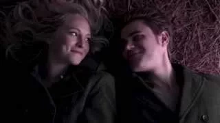 Stefan & Caroline {Steroline} Love Me Like You Do TVD