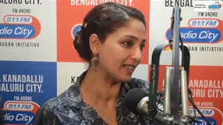 Gorgeous Suman Ranganath talks about her fake accounts on Social Media | Radio City Bengaluru