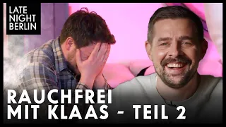 Klaas testet Mitarbeiter Leon - kann er der Verführung widerstehen? | Late Night Berlin