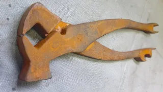 Restoration of rusty antique boot tongs. Mirror polished.