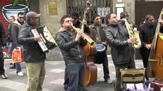 Уличные музыканты - street music