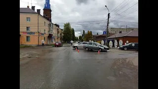 В Ельце в ДТП пострадали три человека