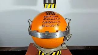 HYDRAULIC PRESS VS THE BLACK BOX, THE FLIGHT DATA RECORDER OF THE AIRCRAFT