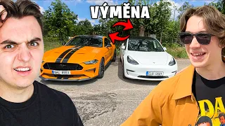 Vyměnil jsem si Auto s YouTuberem na 24 Hodin! (Tesla vs. Mustang)