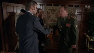 Stargate SG-1 - Season 5 - 48 Hours - Daniel and Major Davis meet Colonel Chekov