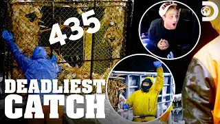 The Saga Finds 435 Crabs in ONE Pot | Deadliest Catch