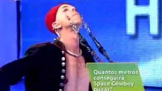 The Space Cowboy : Most weight dragged with the eye sockets - Guinness O Mundo dos Recordes 25º