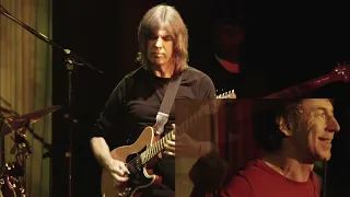 Lee Ritenour, Mike Stern And Simon Phillips - Smoke 'n' Mirrors (Live) [2011]