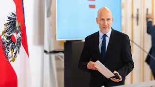 Pressekonferenz mit Arbeitsminister Martin Kocher