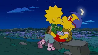 Milhouse & Lisa Simpson Kissing