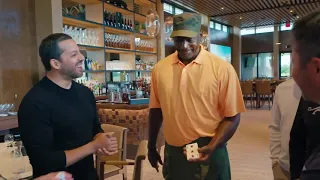 David Blaine makes magic to Michael Jordan! Awesome!