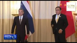 Le ministre chinois des Affaires étrangères a rencontré le PM thaïlandais à Bangkok