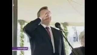 Виктор Янукович - сто грамм для храбрости