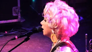 SAMANTHA FISH ROCKIN' LIVE IN CHICAGO 11/29/19 ON FIRE !