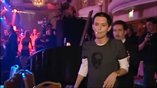 Brian Molko tipping over Raging Speedhorn's table | Kerrang! Awards 2002