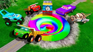 Giant Rainbow Pit Vs BalaZ Lightning McQueen And Huge & Tiny PIXAR CARS! BeamNG Drive!
