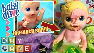 👶 Baby Alive Daycare! Liam goes SWIMMING in the pool! 🌞 oops we forget to put on the sunblock!