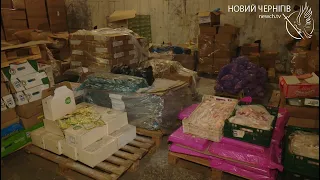 Скандал з гуманітарною допомогою в Чернігові: в ОВА не реагують, а на складах псуються продукти