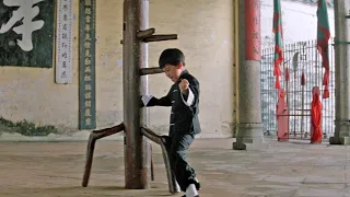 Bruce Lee in his childhood Bruce Lee training