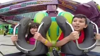 ¡¡Niños en atracción extrema!!