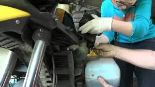 BMW F650GS Oil Change, Wymiana oleju.