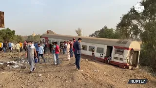 В Египте пассажирский поезд сошел с рельсов