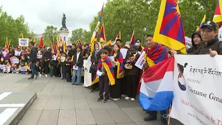 Paris: manifestation contre la venue de Xi Jinping | AFP Images