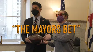 PFT Commenter Coaches the Mayor of Cincinnati on His Super Bowl Bet