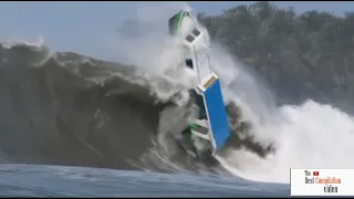 CRAZY Speed Boat Crash Compilation 2019