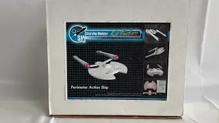 2006 Starship Modeler Trek Kit Factory - USS Enterprise Model & Perimeter Action Ship Conversion Kit