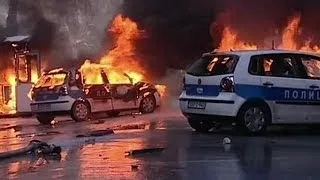 Протести у Боснії: палають адмінбудівлі та автівки