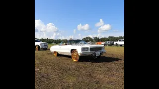 White donk on gold 26s and matching f350 on forgiatos