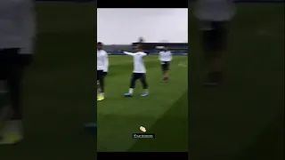 PSG u19 on a training session