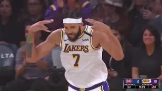 Javale McGee for THREE! Pistons vs Lakers 01.05.2020