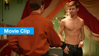 Luke and Carl - Bubbles bed scene (Movie Clip Magico) LGBTQ - Gay