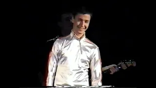 Vitas – A Kiss as Long as Eternity (Moscow, Russia – 2004.12.08) [Amateur recording]